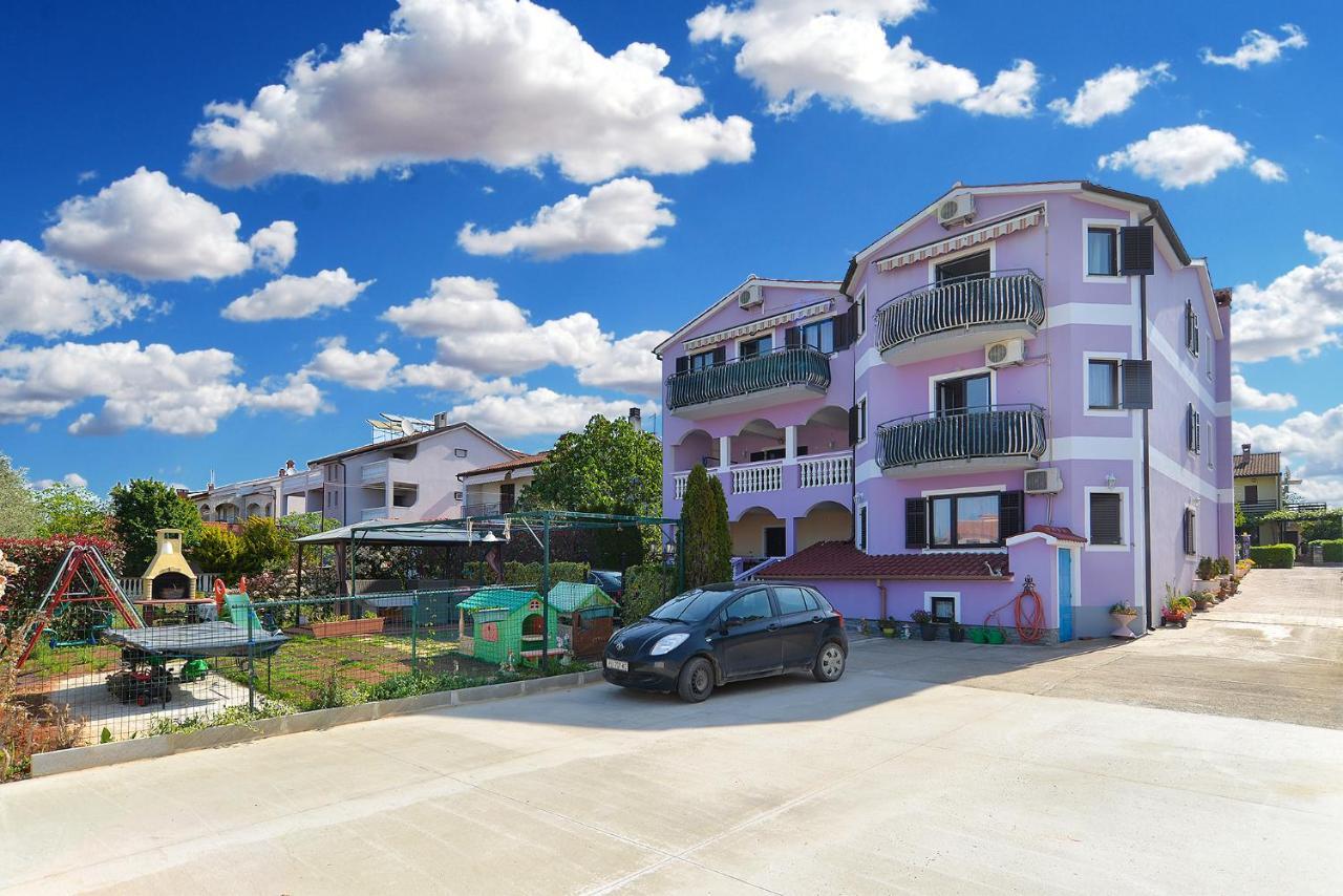 Apartments Anka 1223 Peroj Bagian luar foto
