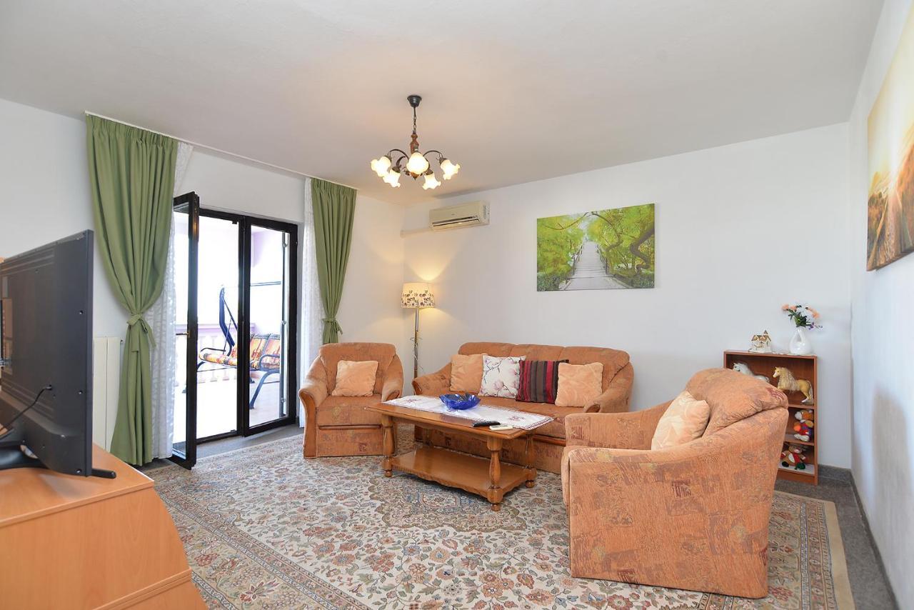 Apartments Anka 1223 Peroj Bagian luar foto